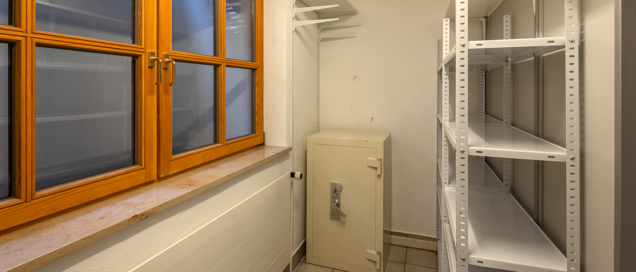 casa indipendente München Obersendling 01 ripostiglio 14826