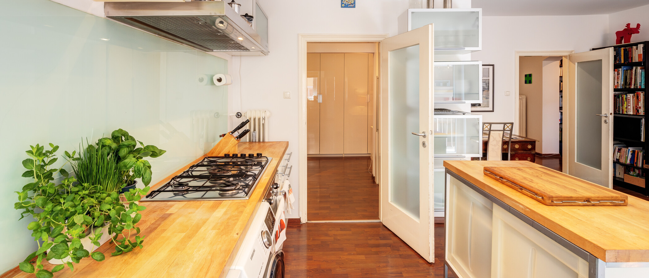 appartamento München Schwabing (links der Leopoldstraße) 04 cucina 14839