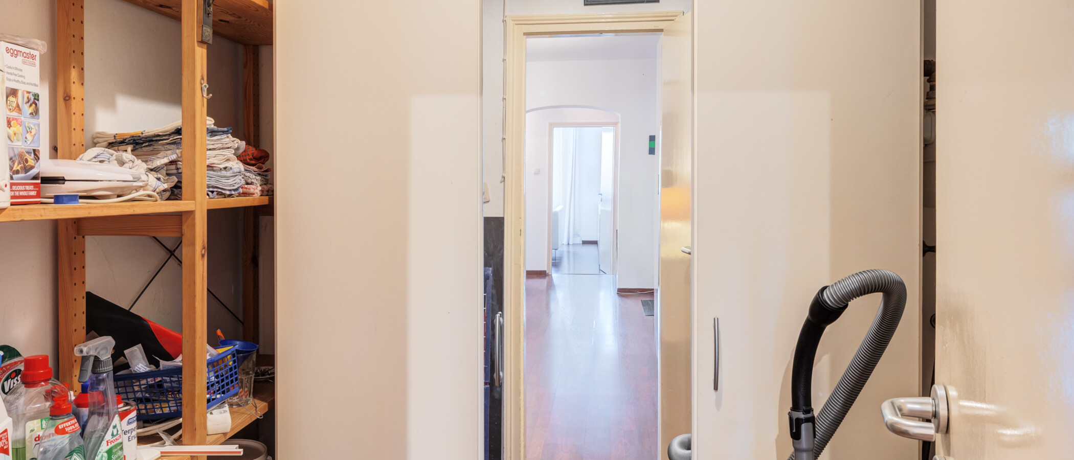 appartamento München Schwabing (links der Leopoldstraße) 01 ripostiglio 14839