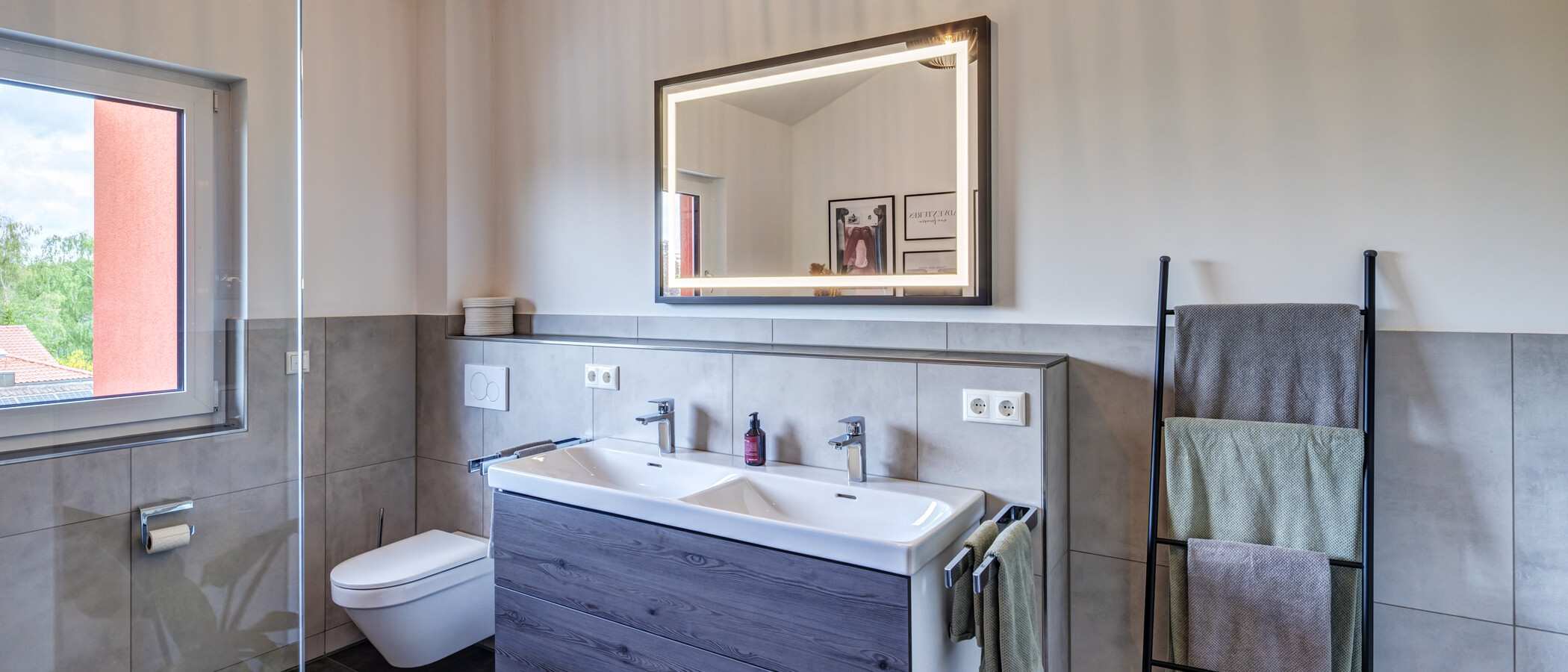 attico con terrazzo Planegg 02 bagno 14854