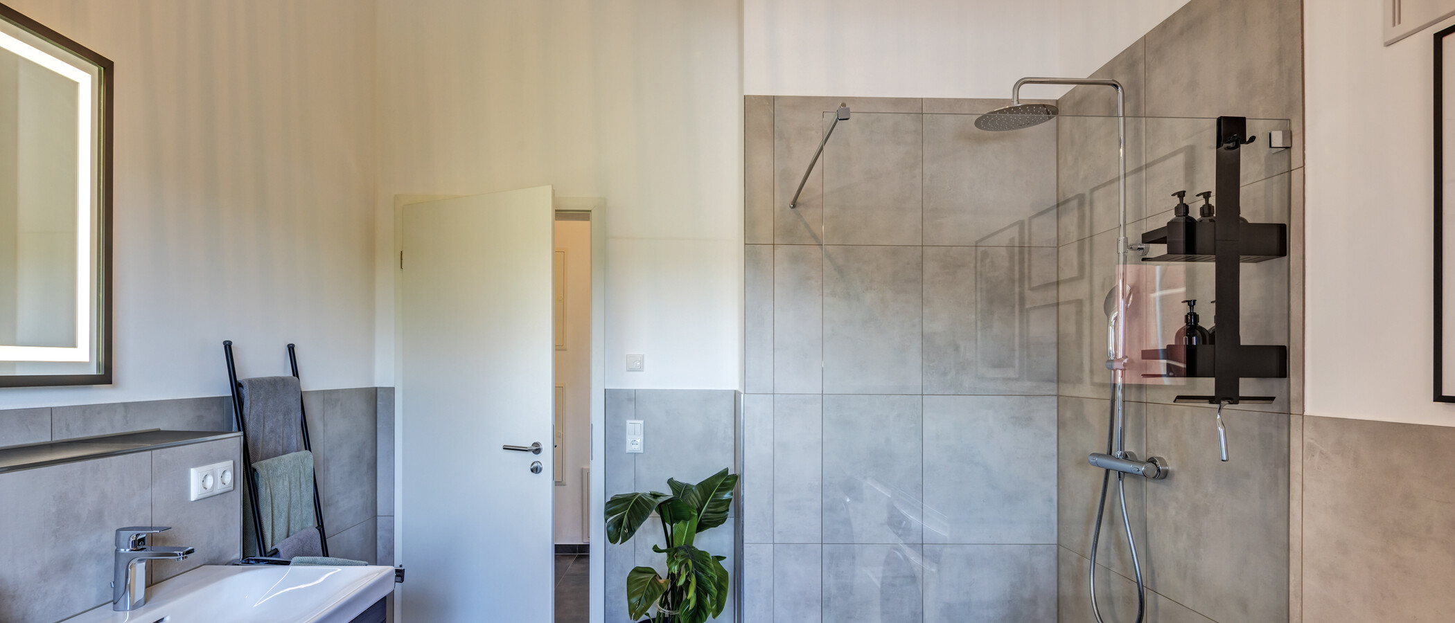 attico con terrazzo Planegg 03 bagno 14854