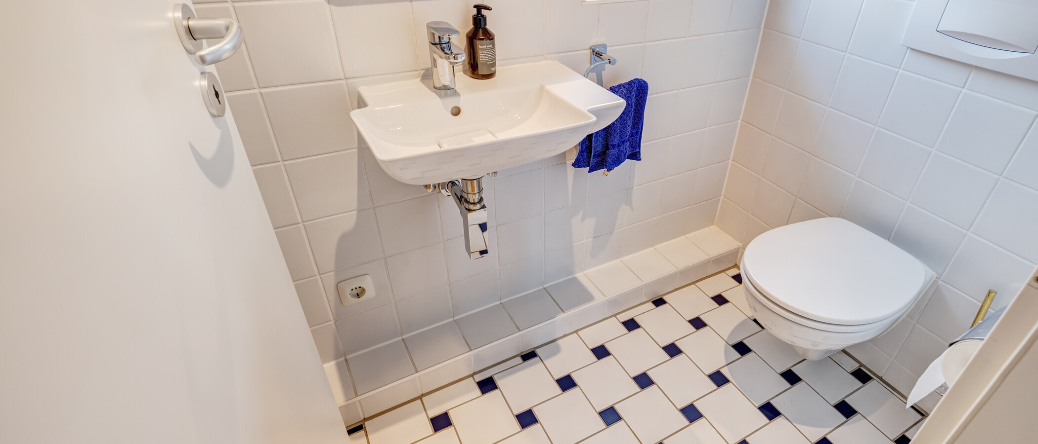 appartamento con galleria München Maxvorstadt 02 toilette per gli ospiti 14890