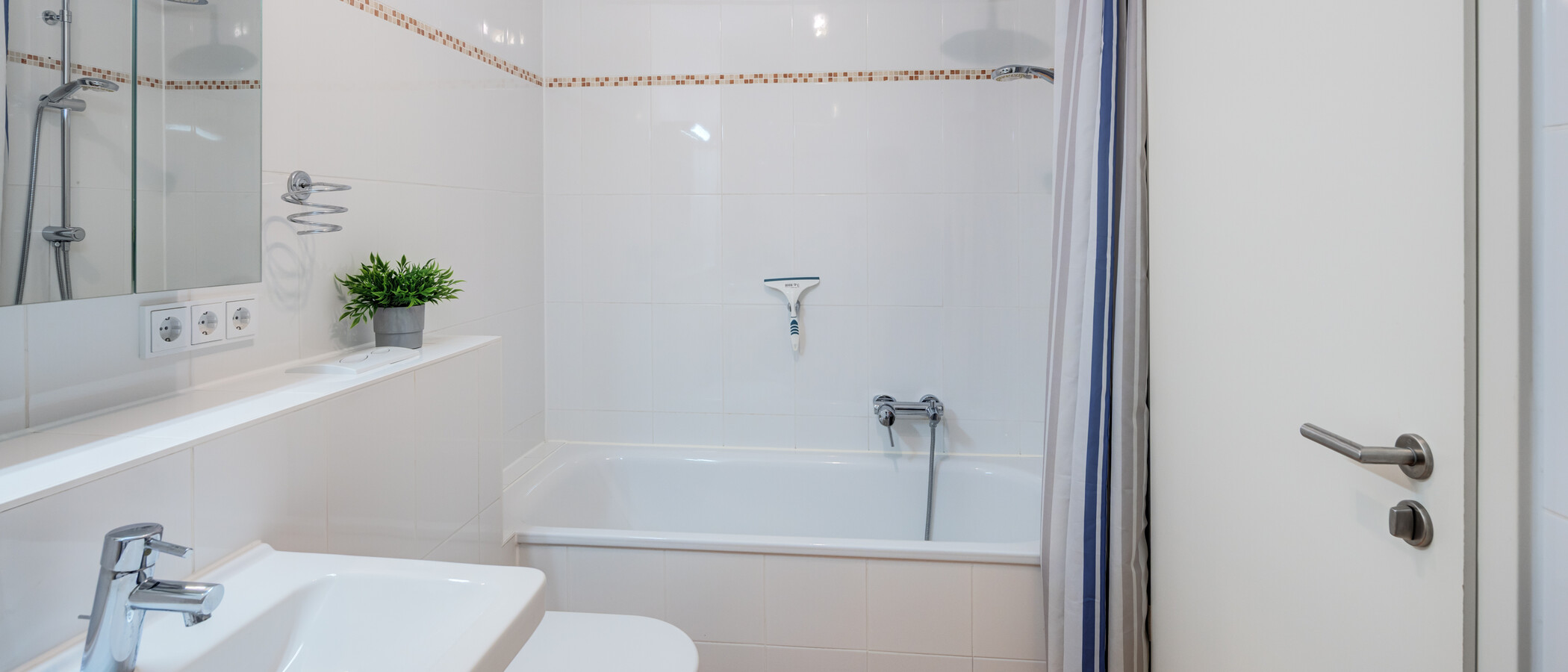 appartamento München Neuhausen 02 bagno 15009