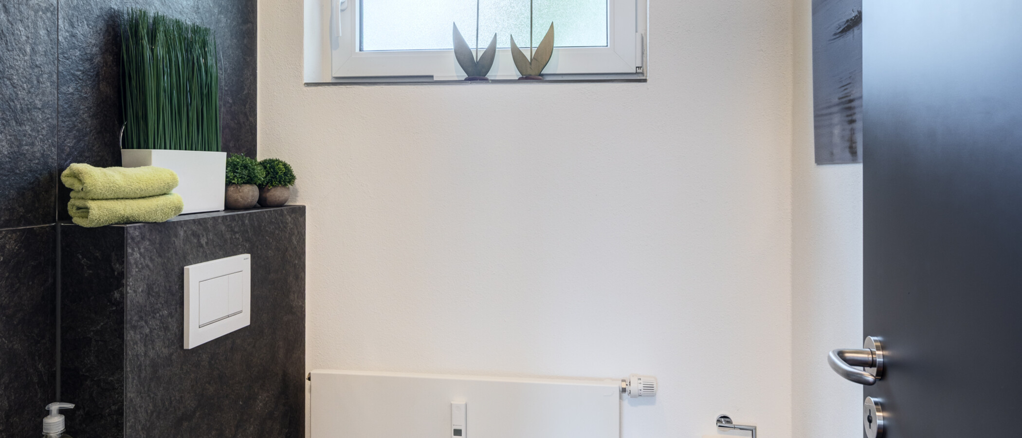 attico con terrazzo München Solln 01 toilette per gli ospiti 15010