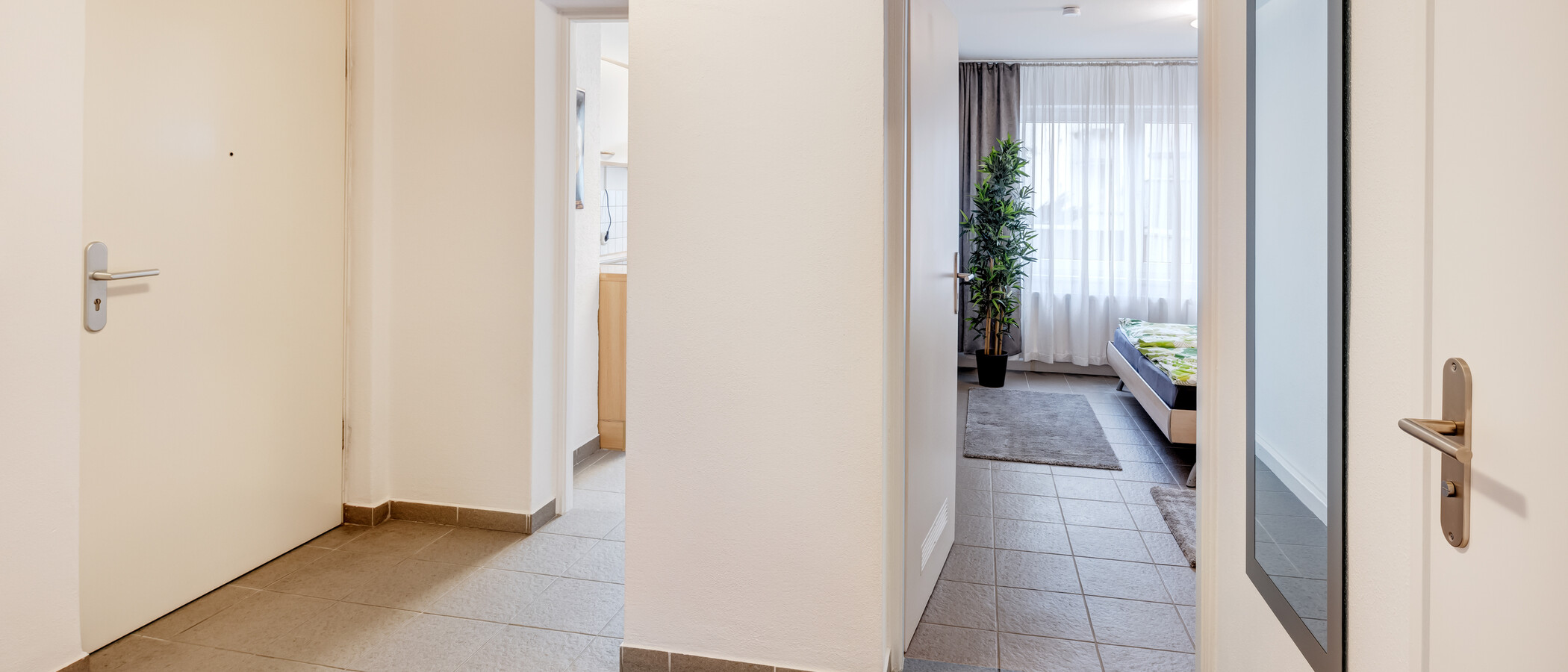appartamento München Maxvorstadt - Rund um den Josephsplatz 04 ingresso/corridioio 1522