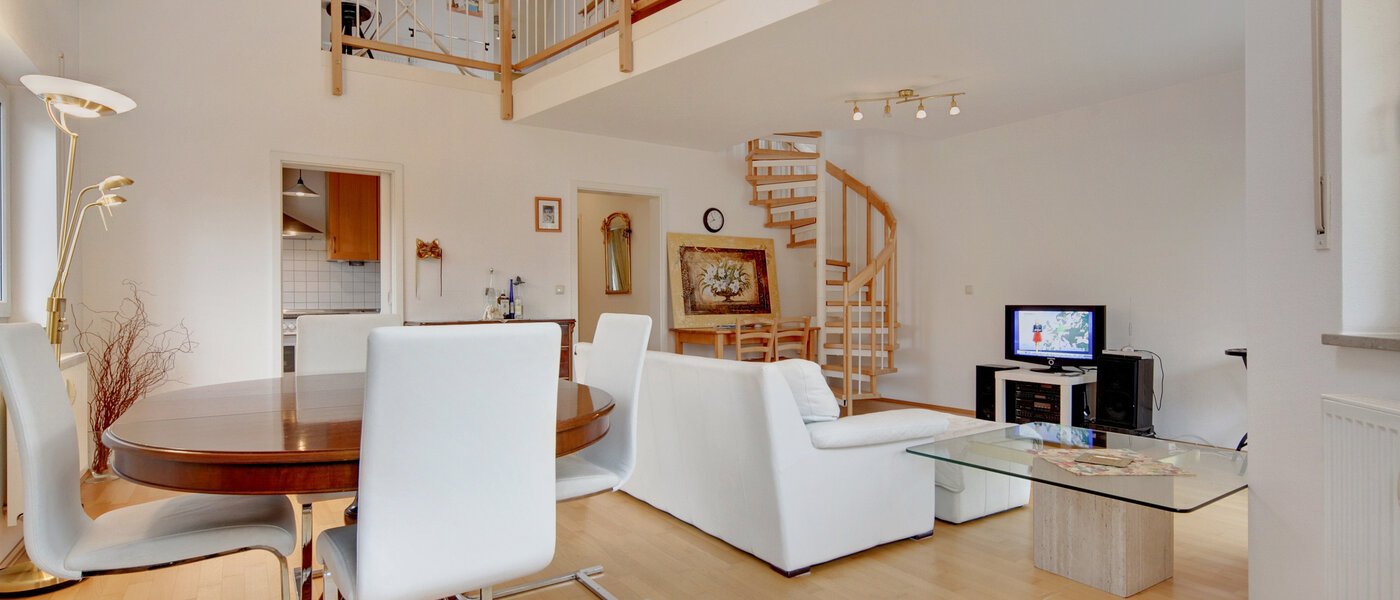 maisonette München Waldtrudering 01 soggiorno 1557