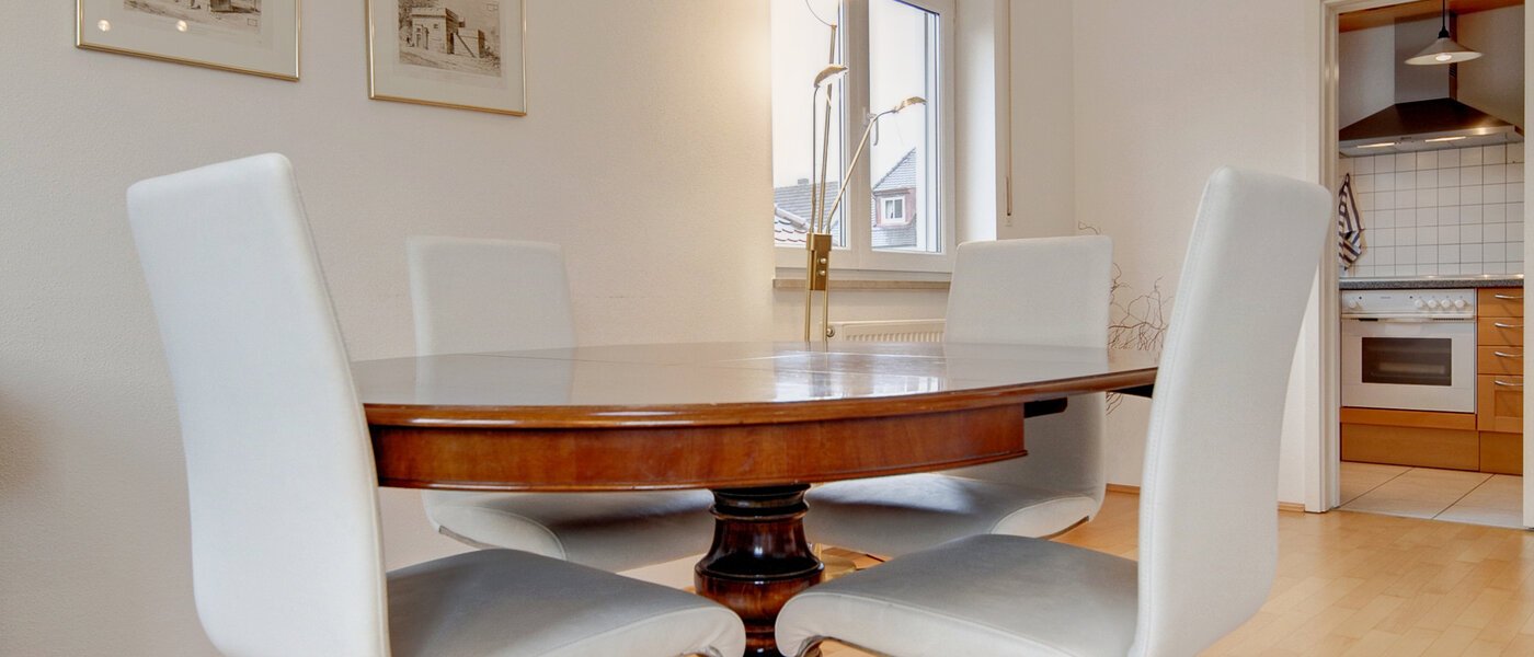 maisonette München Waldtrudering 01 sala da pranzo 1557