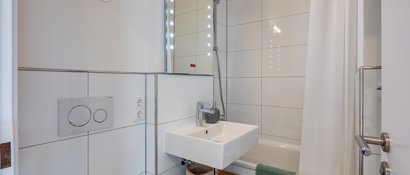 appartamento München Schwabing-Georgenschwaige 02 bagno 1561
