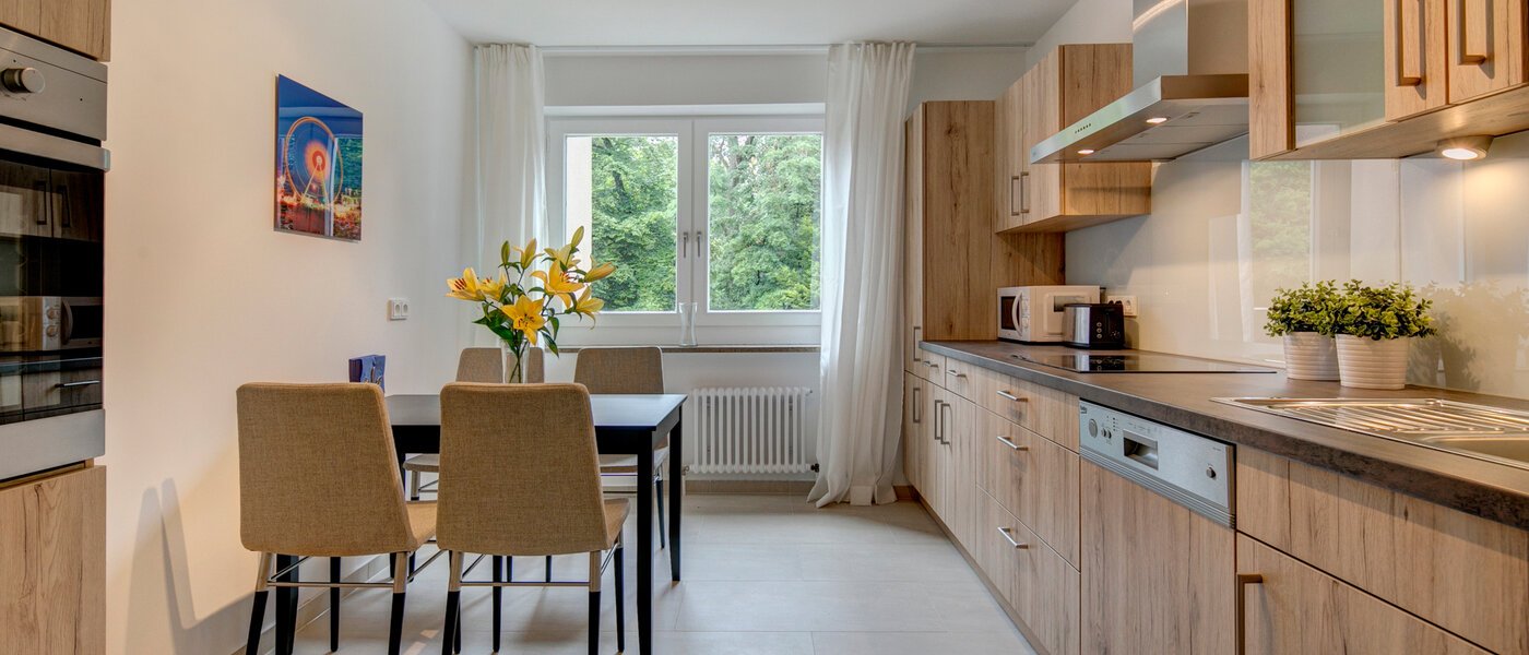 appartamento München Altbogenhausen 01 cucina 1627