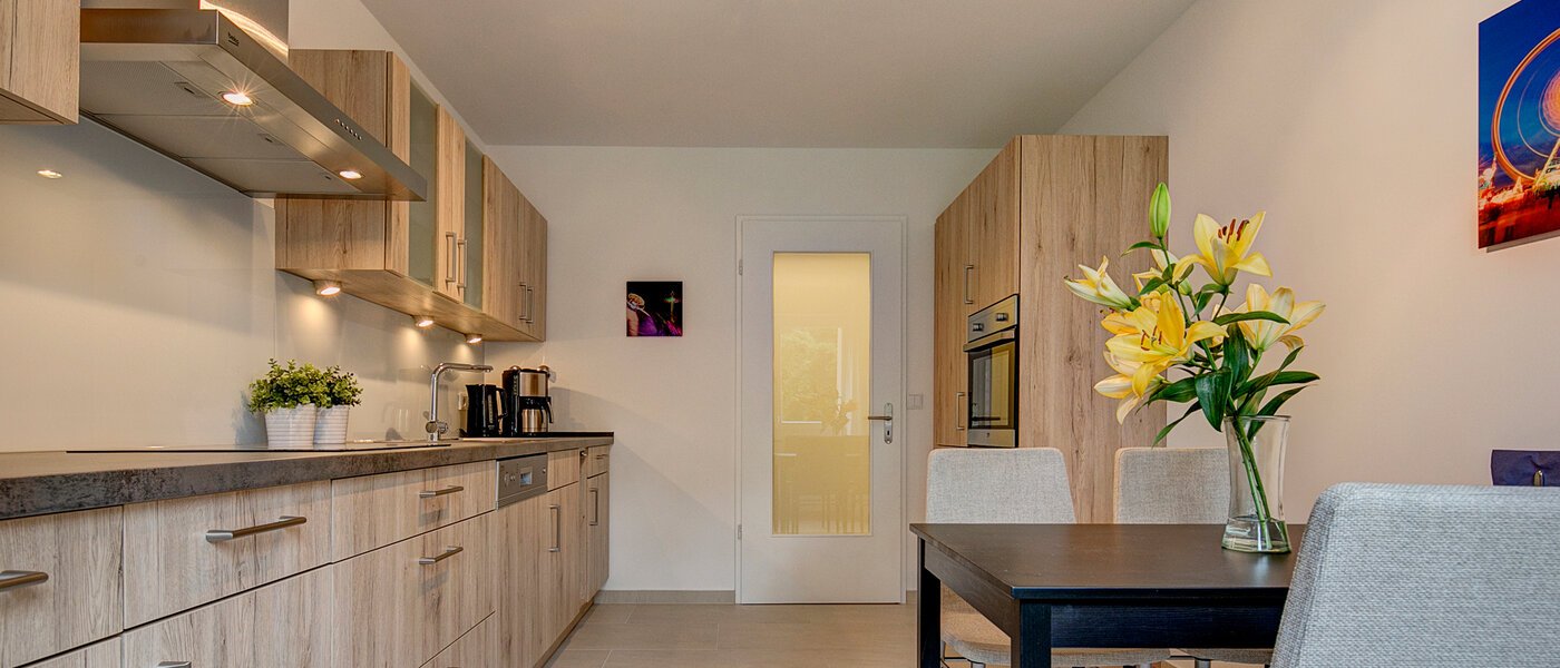 appartamento München Altbogenhausen 04 cucina 1627