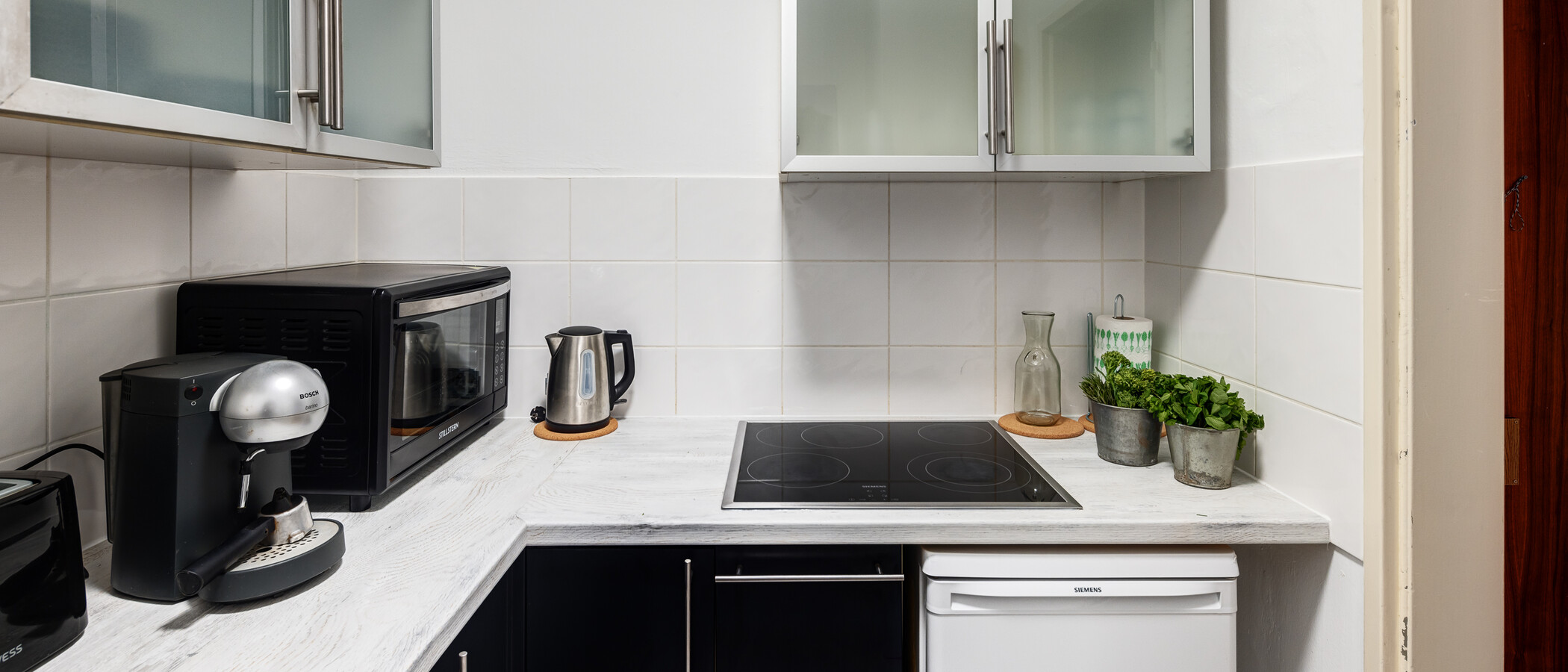 appartamento München Schwabing (links der Leopoldstraße) 02 cucina 1660