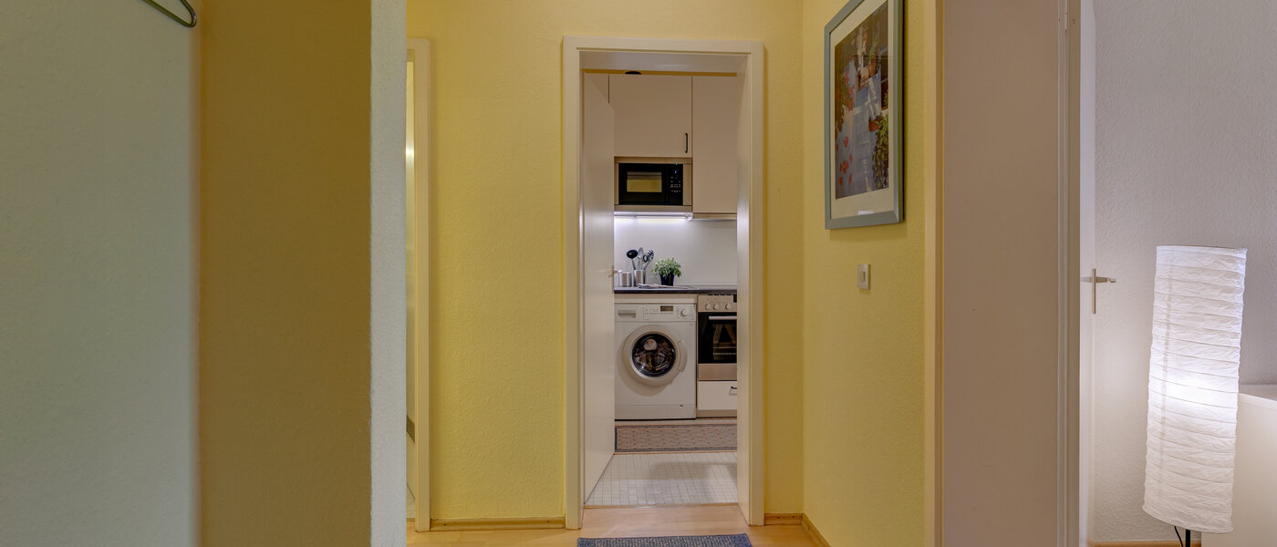 appartamento München Schwabing (rechts der Leopoldstraße) 01 ingresso/corridioio 1666