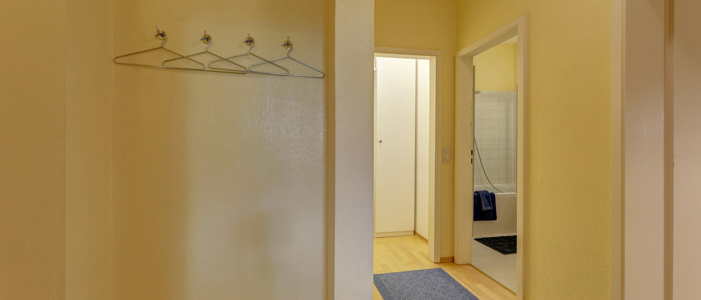 appartamento München Schwabing (rechts der Leopoldstraße) 02 ingresso/corridioio 1666