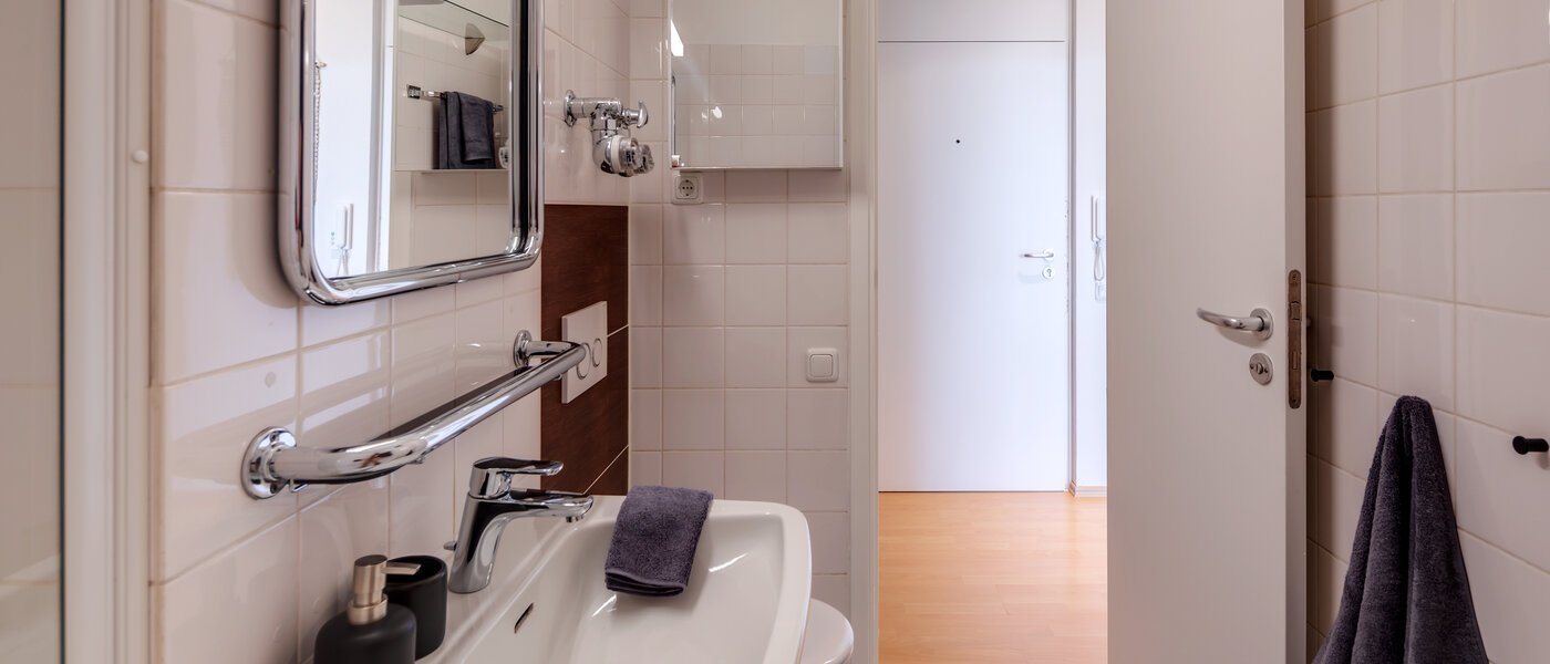 appartamento München Schwabing-Nord (zw. Leopoldstraße & Englischen Garten) 02 bagno 1739
