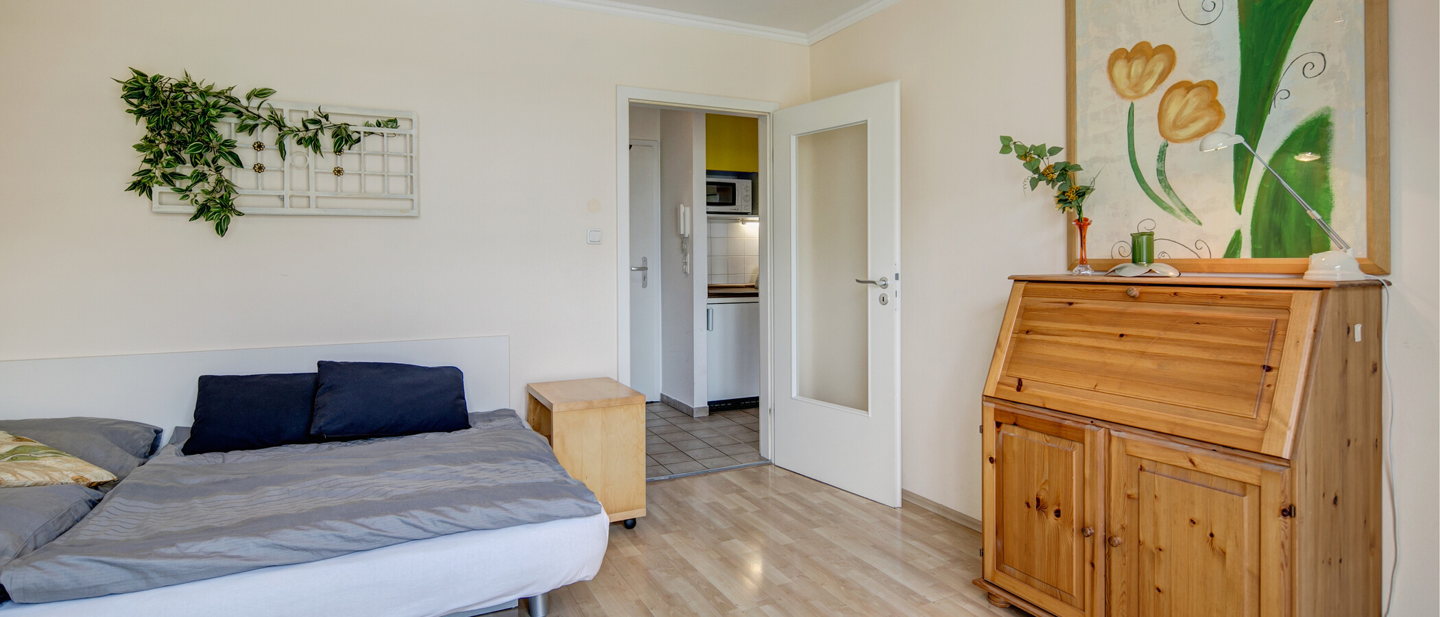 appartamento München Schwabing (links der Leopoldstraße) 03 soggiorno 2236