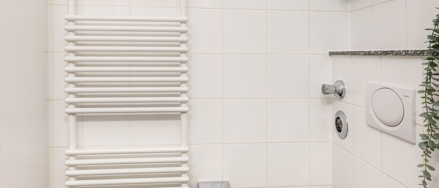 abitazione München Schwabing-Nord (zw. Leopoldstraße & Englischen Garten) 03 bagno 2242