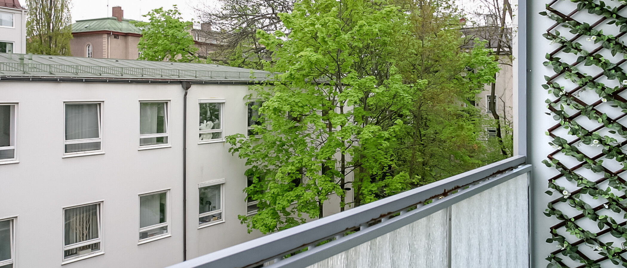 abitazione München Schwabing (links der Leopoldstraße) 03 balcone 2333