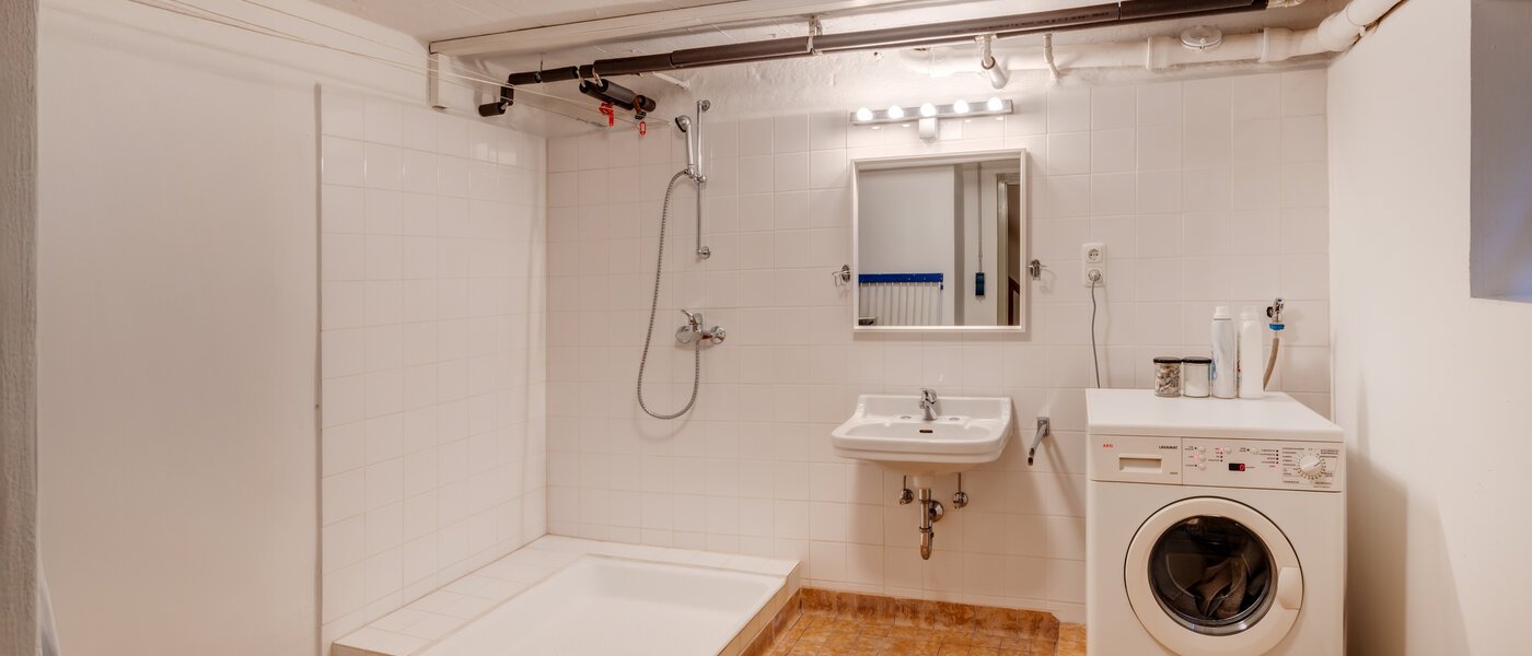 appartamento München Solln 01 lavanderia 2378