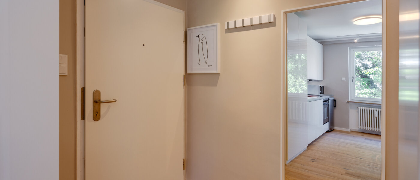 appartamento München Schwabing (links der Leopoldstraße) 02 ingresso/corridioio 2407