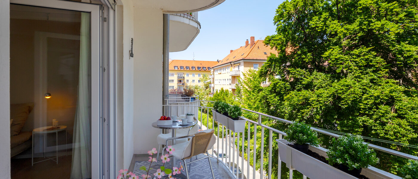 appartamento München Schwabing (links der Leopoldstraße) 02 balcone 2407