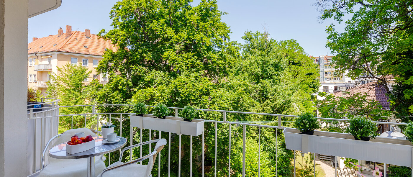 appartamento München Schwabing (links der Leopoldstraße) 03 balcone 2407