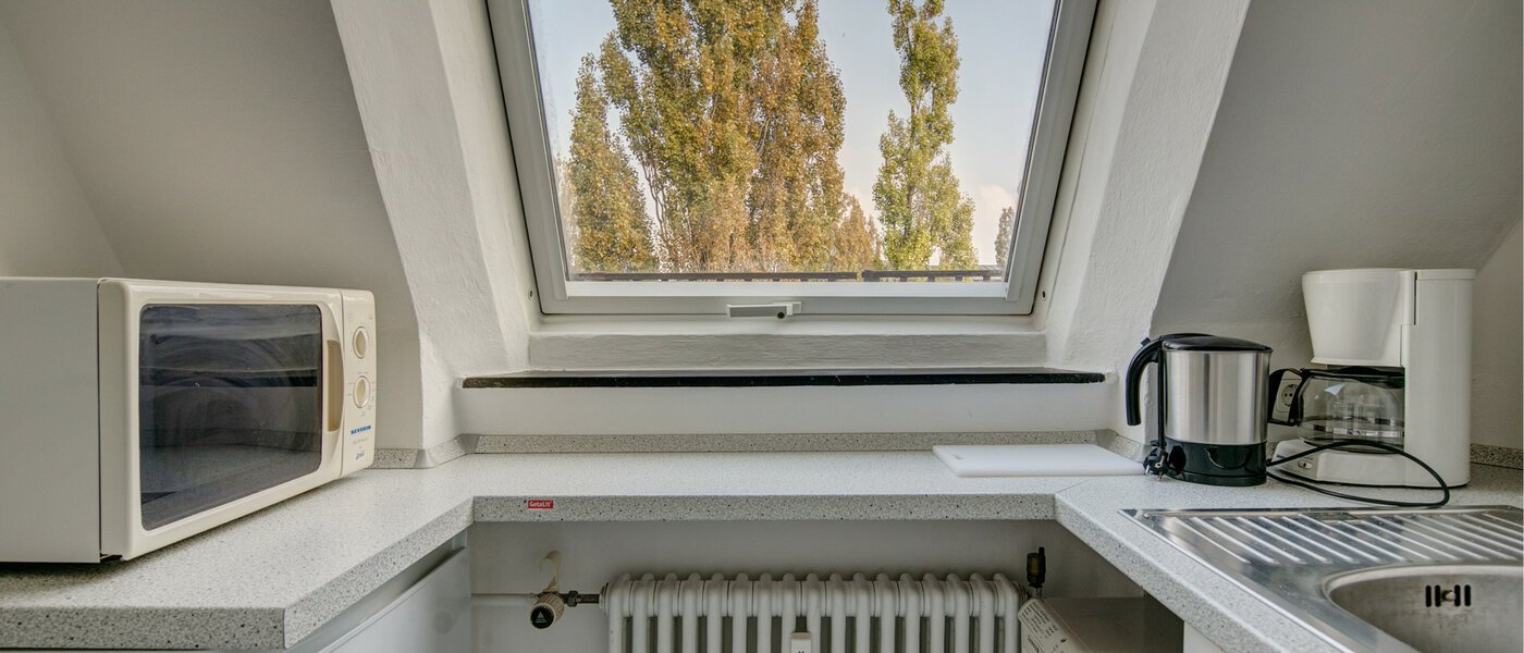 appartamento München Schwabing (rechts der Leopoldstraße) 02 cucina 2486