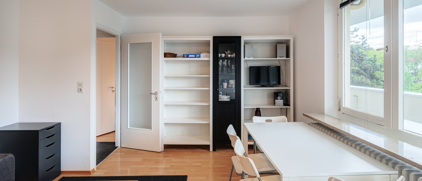 appartamento München Schwabing-Nord (zw. Belgrad- & Leopoldstraße) 04 soggiorno 2635