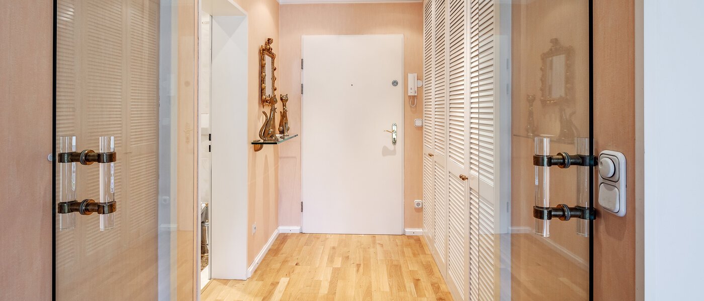 appartamento München Schwabing (rechts der Leopoldstraße) 01 ingresso/corridioio 2699