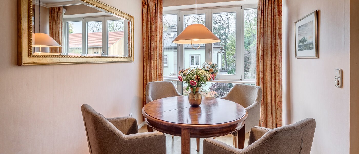 appartamento München Schwabing (rechts der Leopoldstraße) 01 zona pranzo 2699