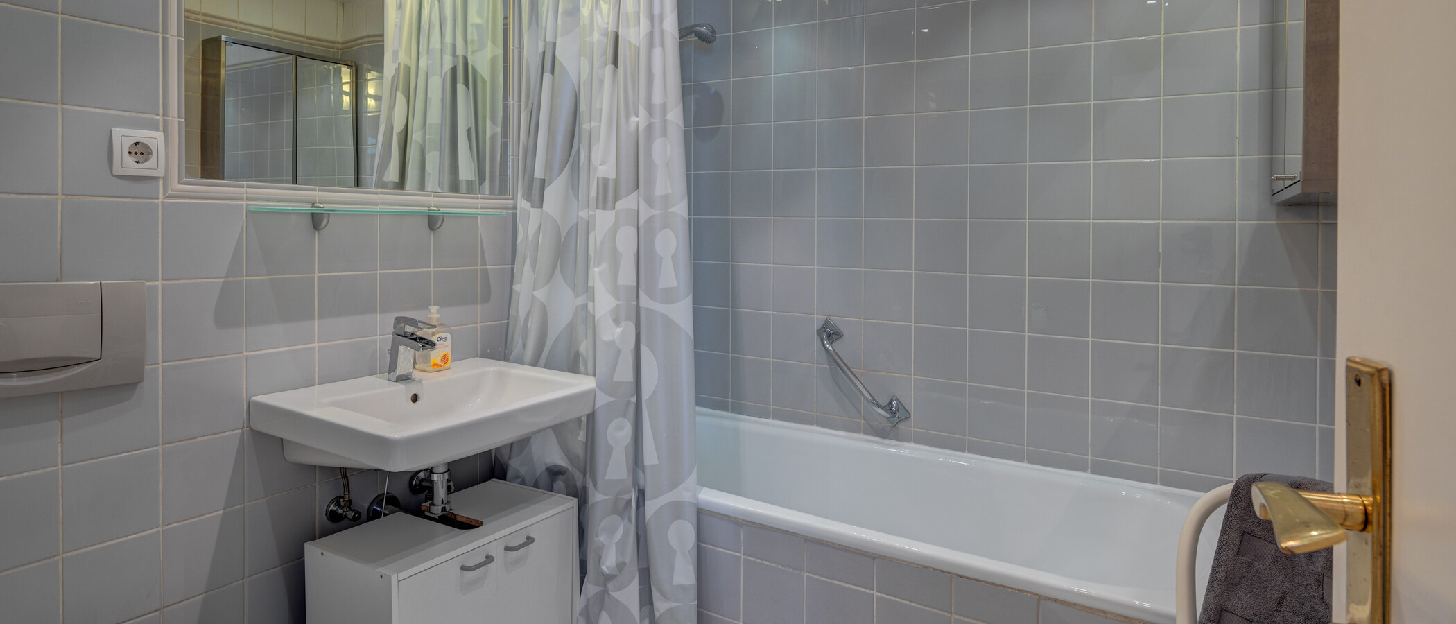 attico con terrazzo München Neuhausen 01 bagno 2774