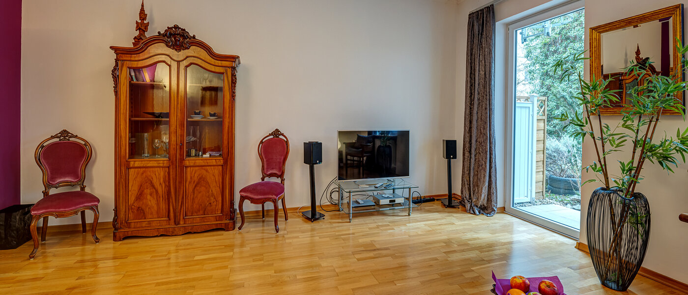 appartamento München Schwabing-West (rund um den Hohenzollernplatz) 05 soggiorno 2993