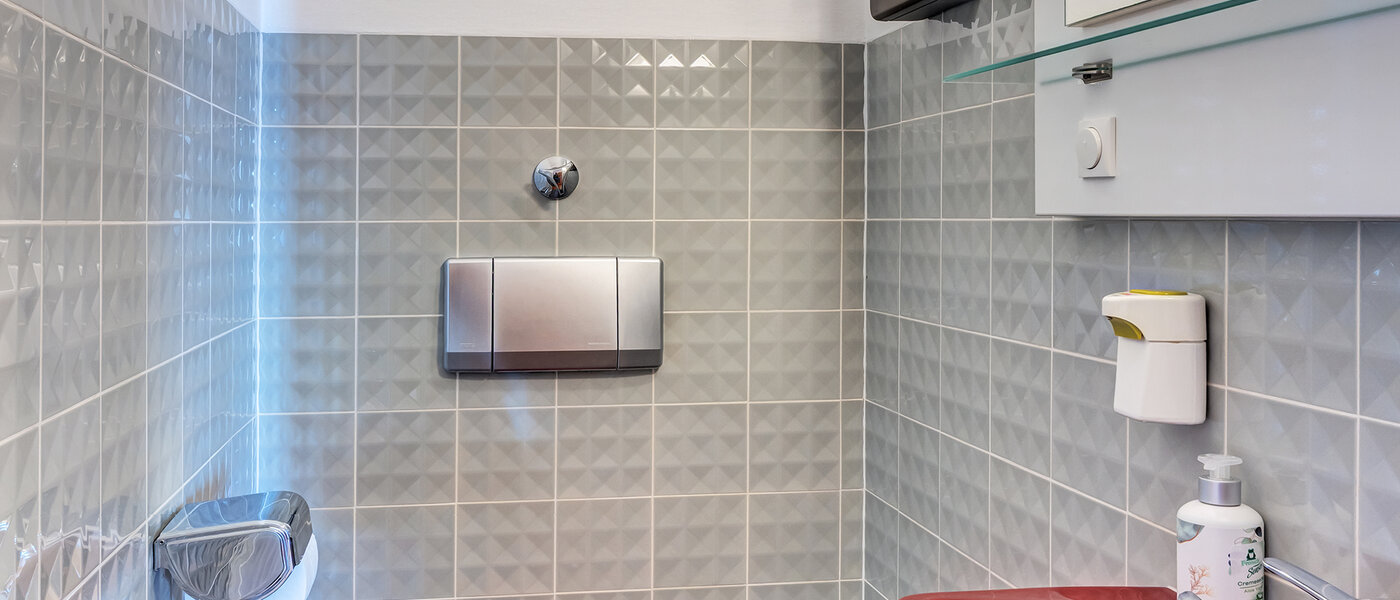 appartamento München Harlaching 01 toilette per gli ospiti 3096