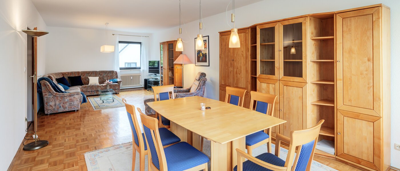 appartamento München Harlaching 03 soggiorno 3096