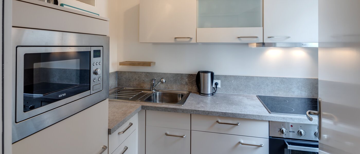 appartamento München Schwabing (links der Leopoldstraße) 01 cucina 3177