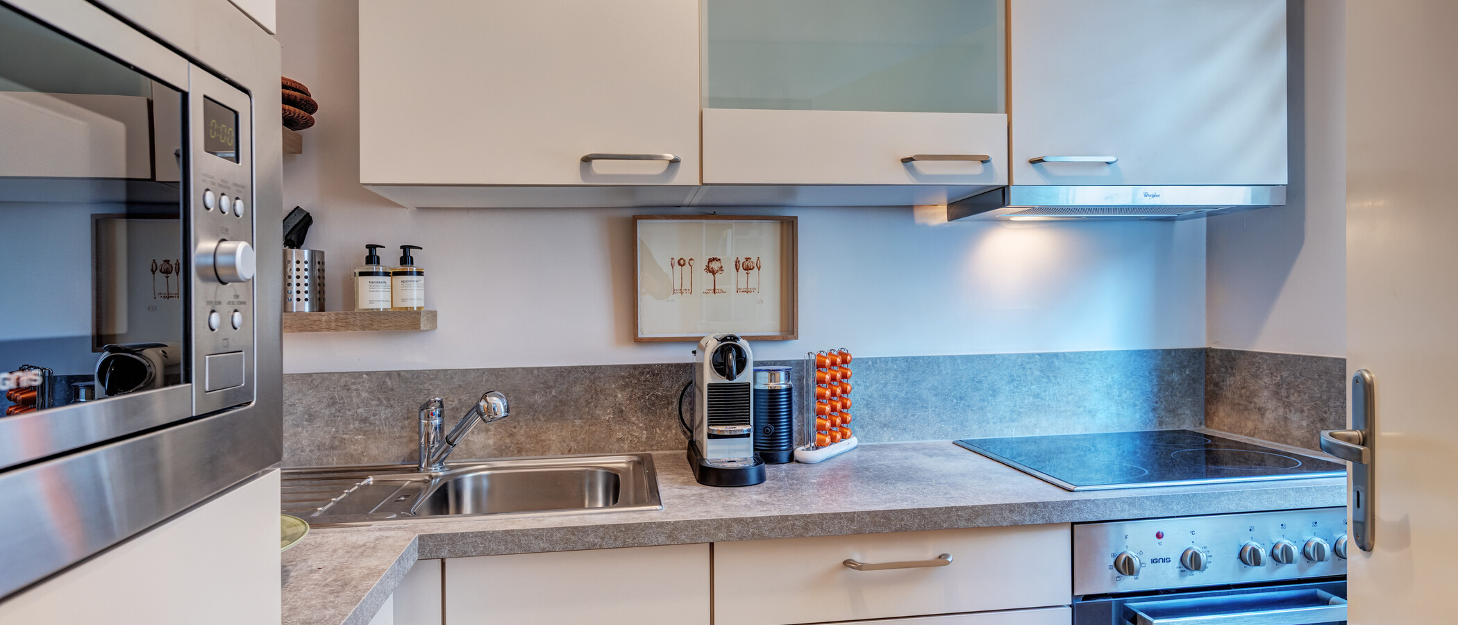 appartamento München Schwabing (links der Leopoldstraße) 01 cucina 3177