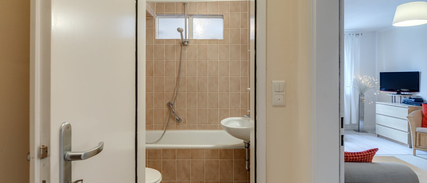 appartamento München Schwabing (links der Leopoldstraße) 01 ingresso/corridioio 3177