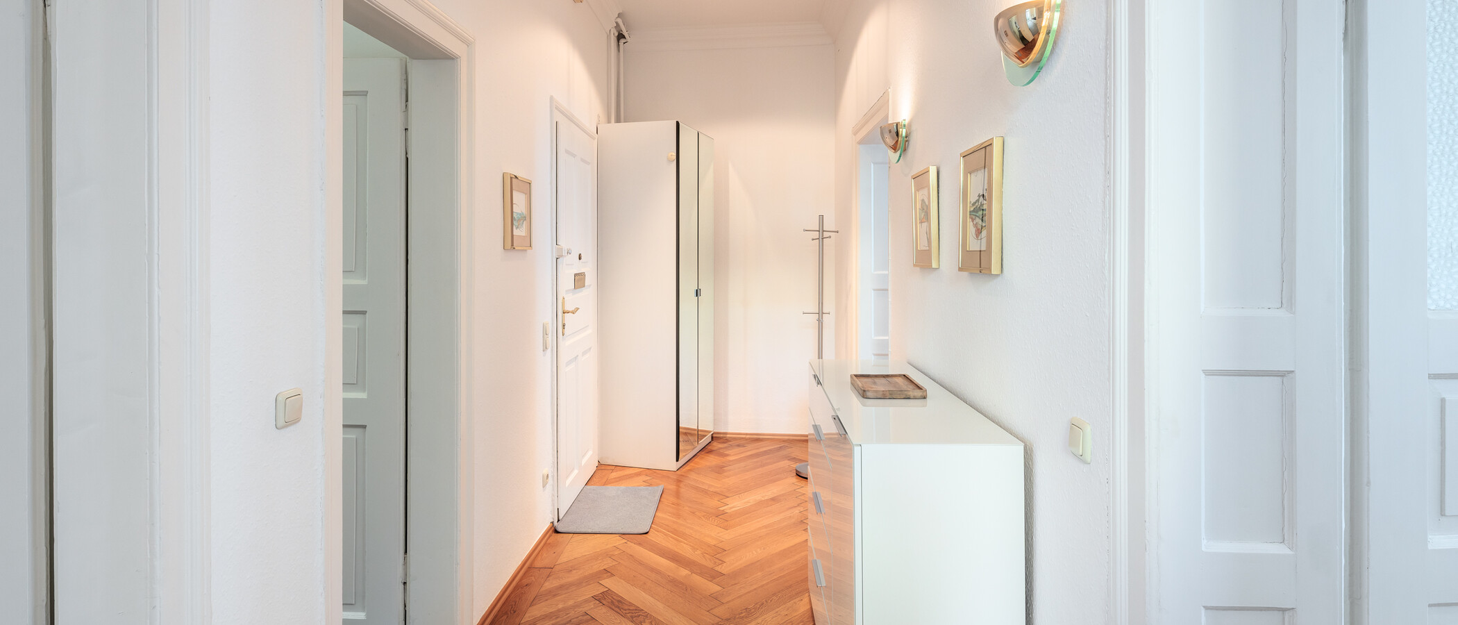 appartamento München Schwabing (rechts der Leopoldstraße) 02 ingresso/corridioio 319