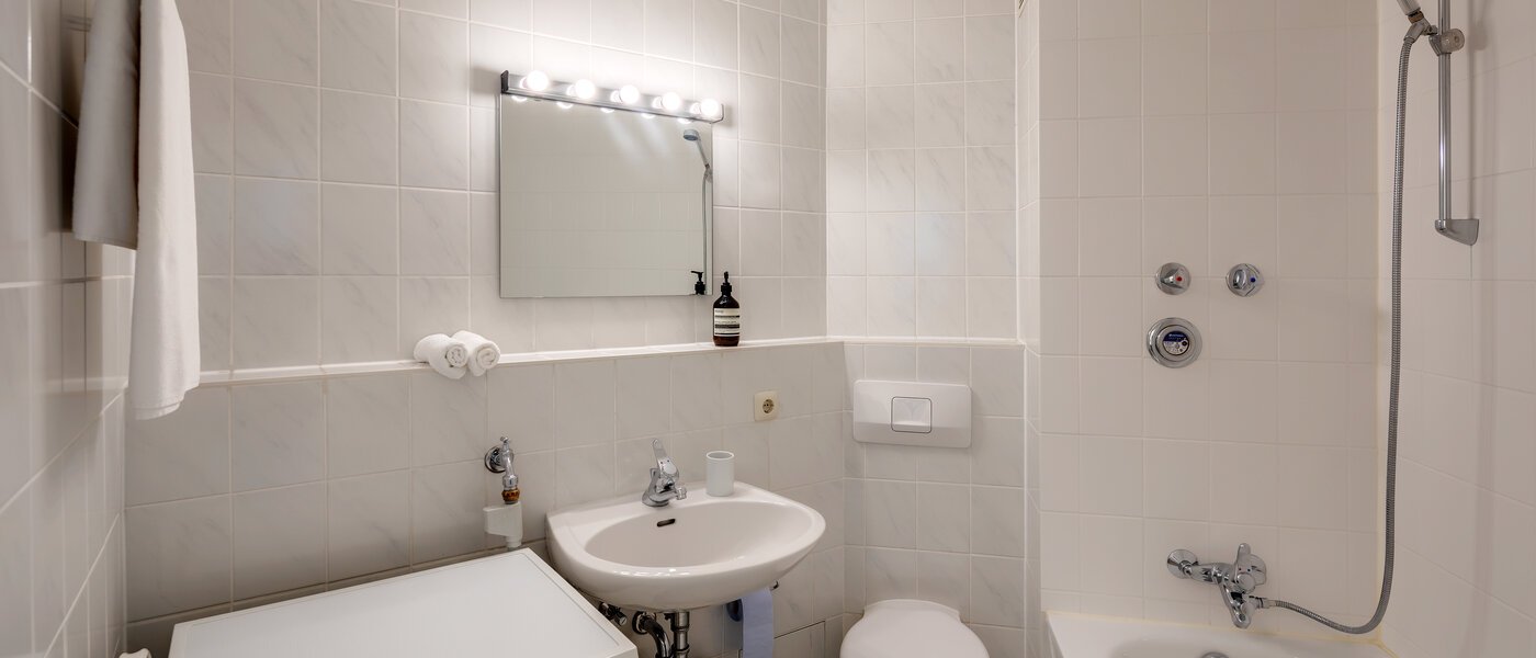appartamento München Schwabing-West (rund um den Hohenzollernplatz) 01 bagno 3242