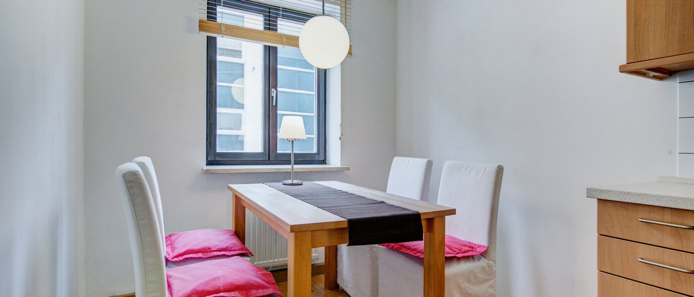 appartamento München Altstadt 02 cucina 3335