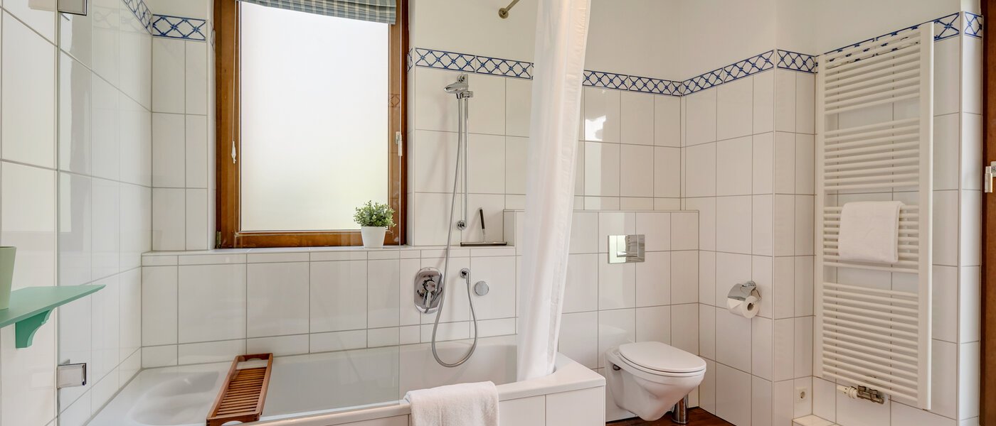 casa a schiera München Schwabing (links der Leopoldstraße) 01 2° bagno 3396