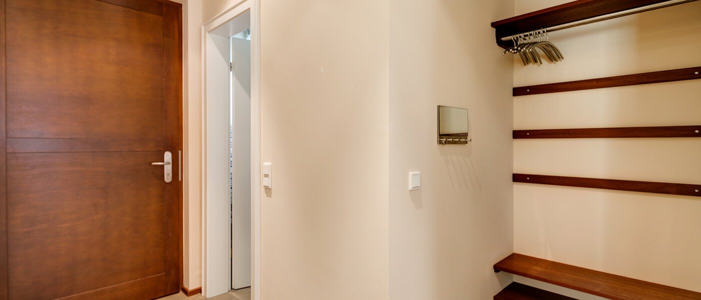 casa a schiera München Schwabing (links der Leopoldstraße) 06 ingresso/corridioio 3396