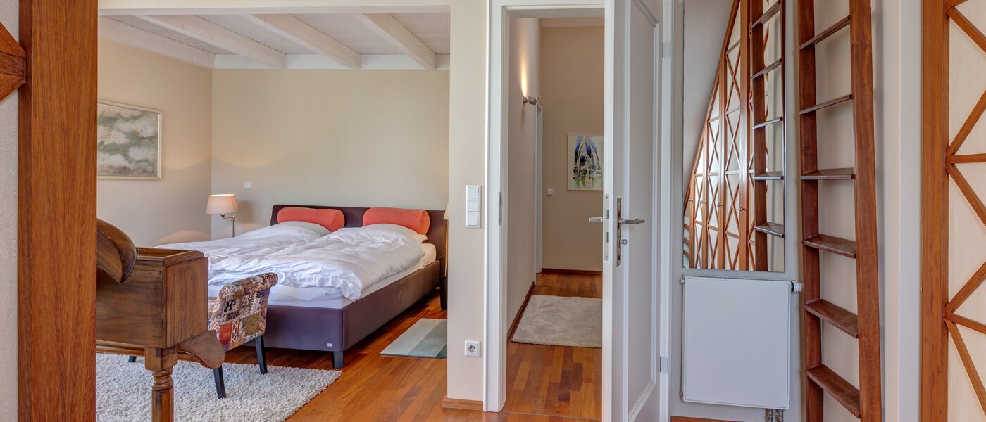 casa a schiera München Schwabing (links der Leopoldstraße) 03 camera da letto 3396