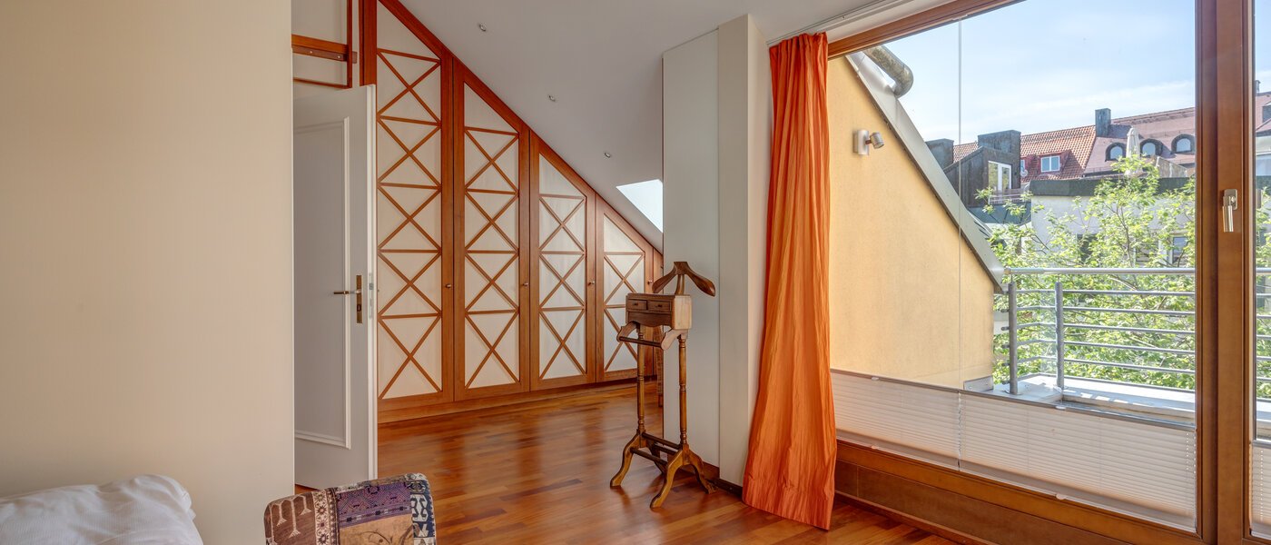 casa a schiera München Schwabing (links der Leopoldstraße) 05 camera da letto 3396