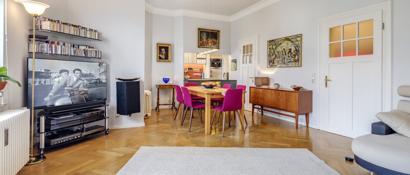 appartamento München Neuhausen 04 soggiorno 3428