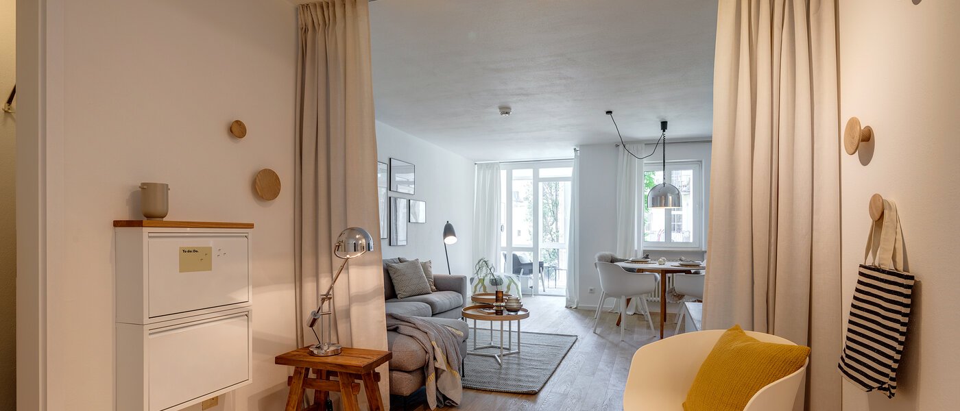 appartamento München Schwabing (rechts der Leopoldstraße) 01 ingresso/corridioio 361