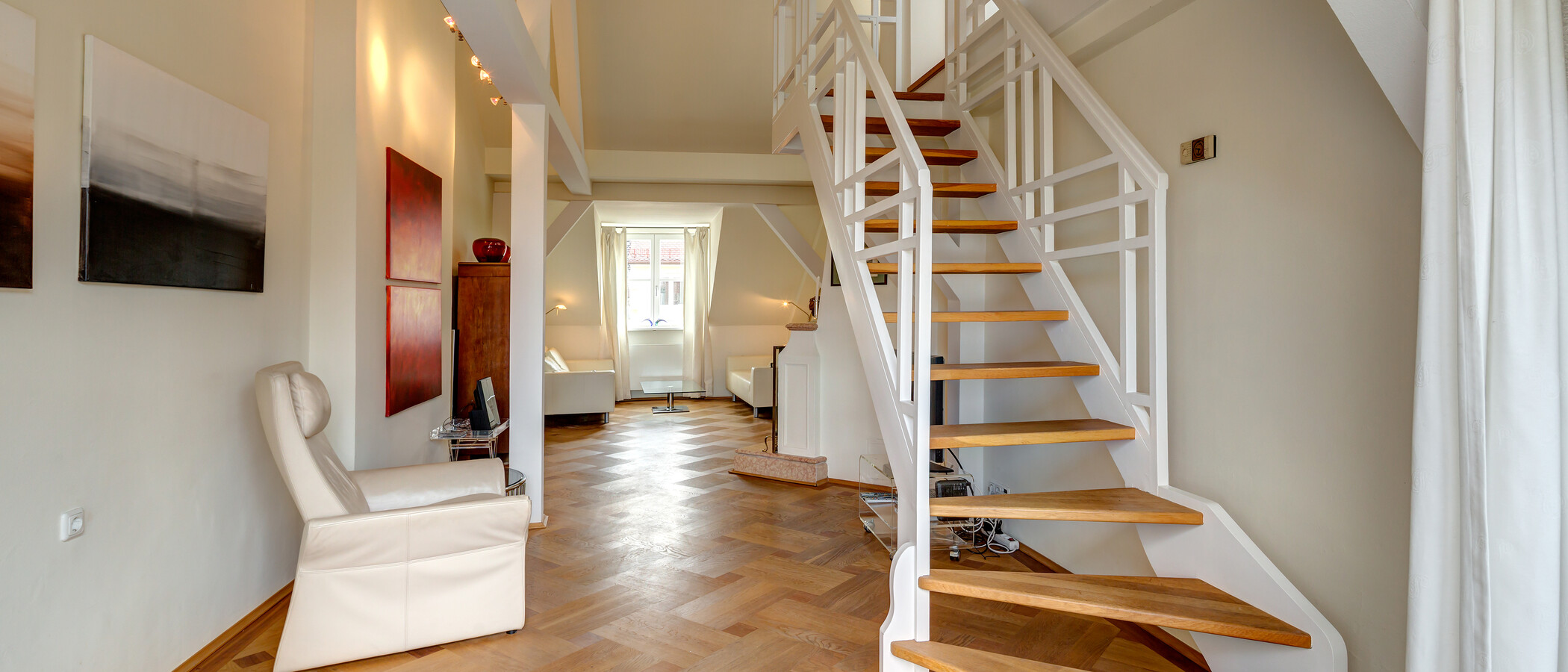 appartamento con galleria München Schwabing (links der Leopoldstraße) 04 soggiorno 3679