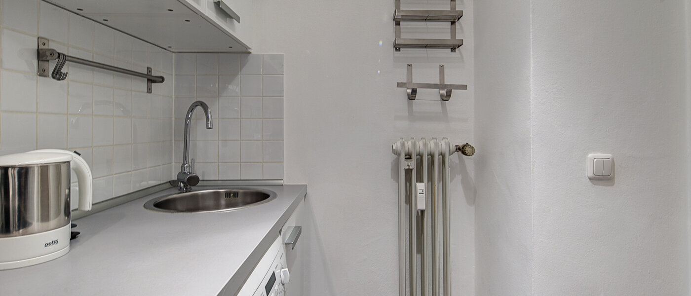 appartamento München Schwabing (links der Leopoldstraße) 03 cucina 3713