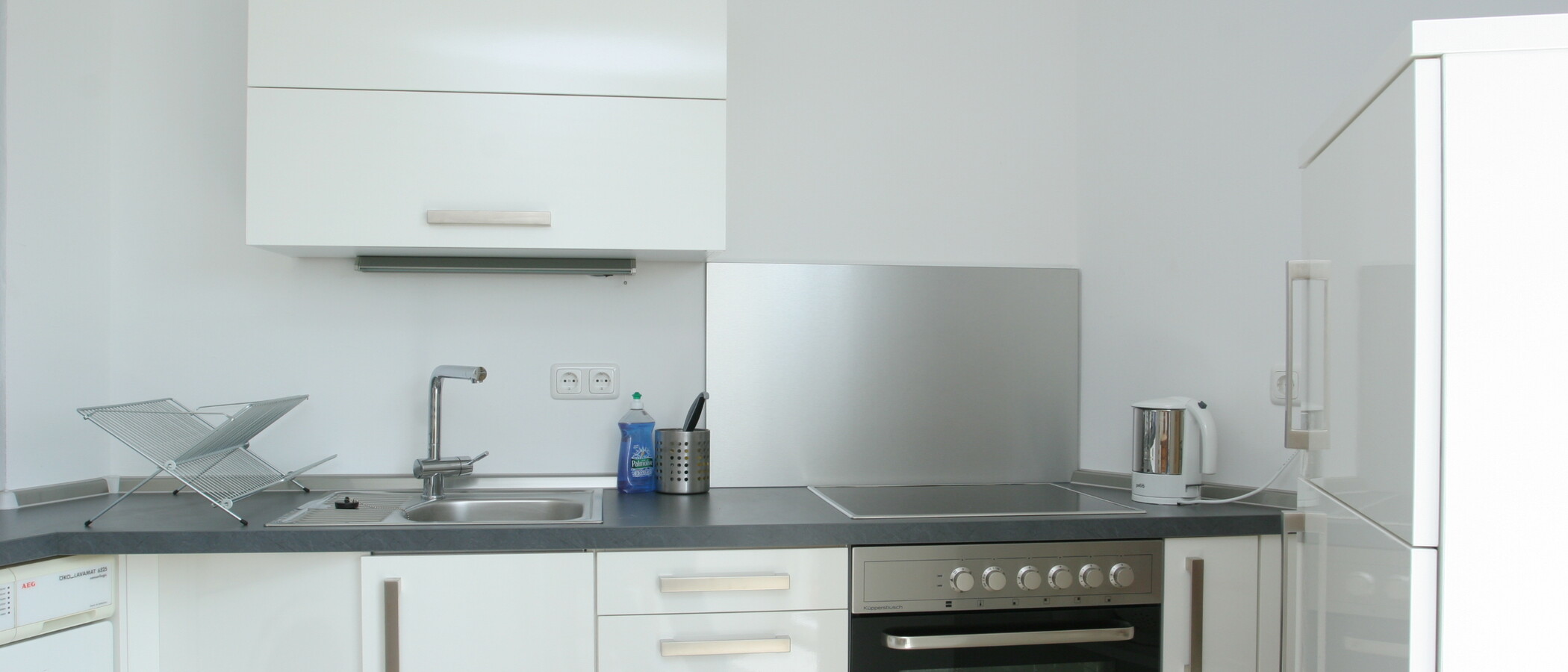 attico con terrazzo München Lehel 02 cucina 3850