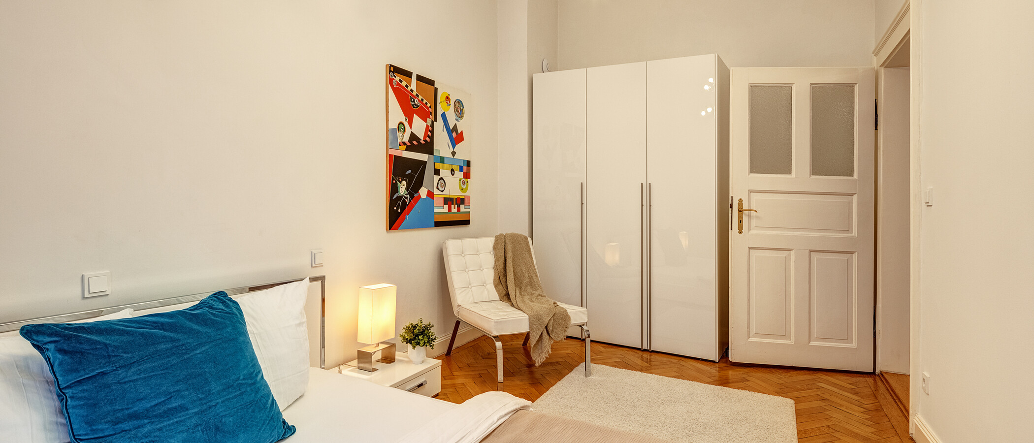 appartamento München Maxvorstadt - Rund um den Josephsplatz 02 3°camera da letto 4242