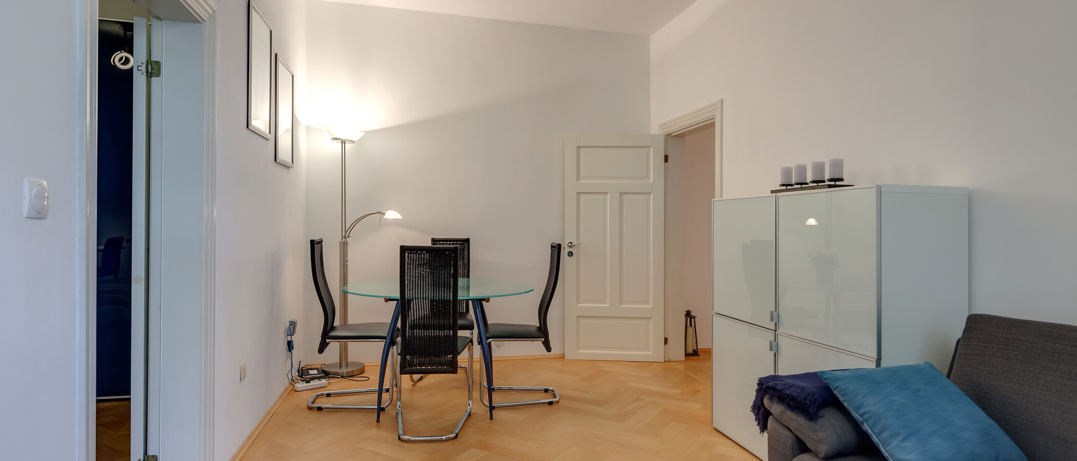 appartamento München Haidhausen 04 soggiorno 4279